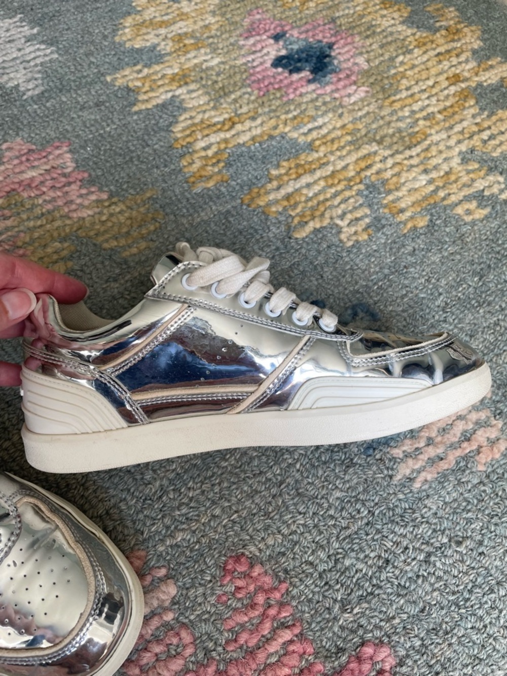 Tory Burch Clover Court Silver Sneakers Women 7.5 - Picture 5 of 13